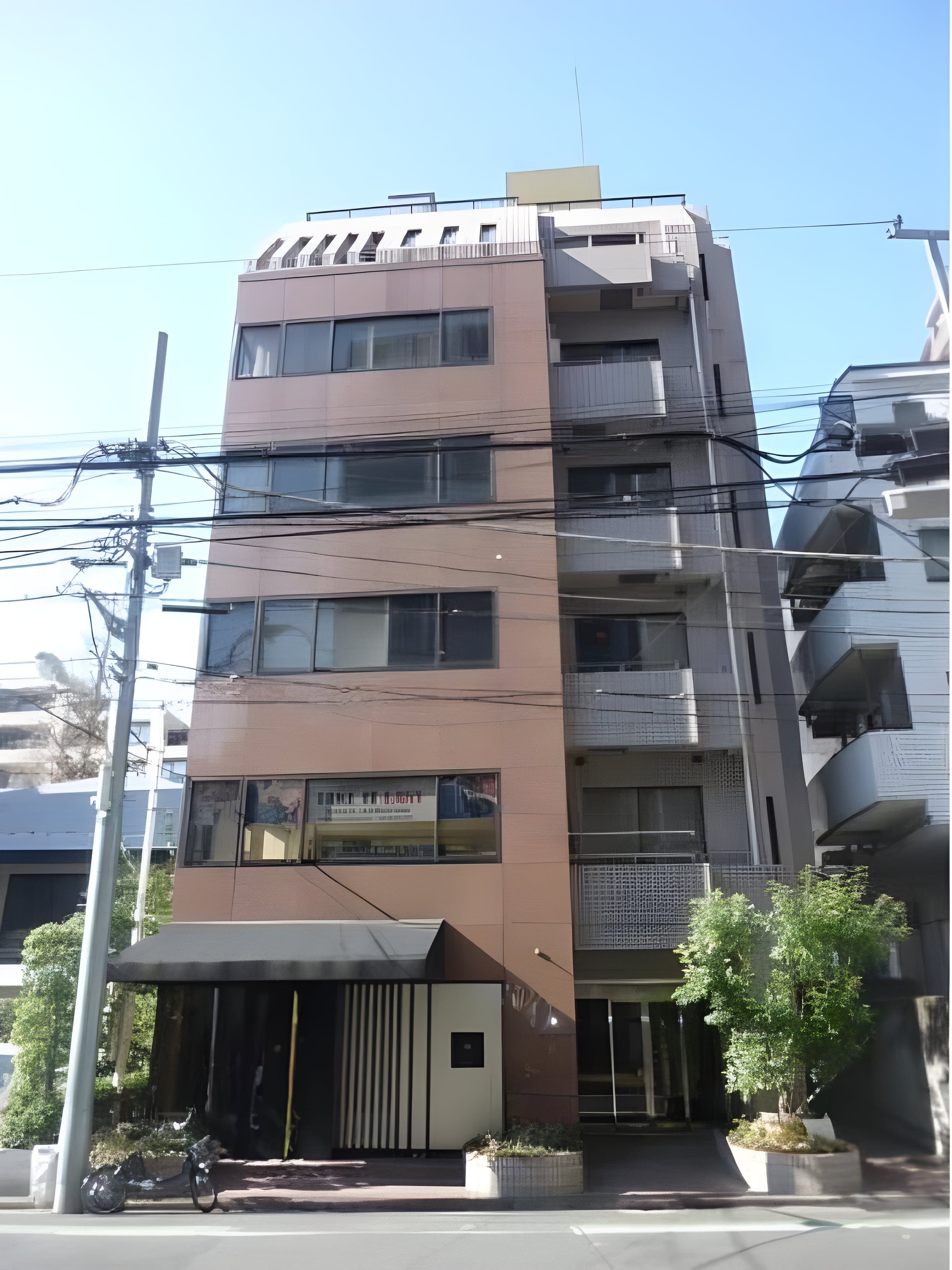 西麻布尾花ビル 101