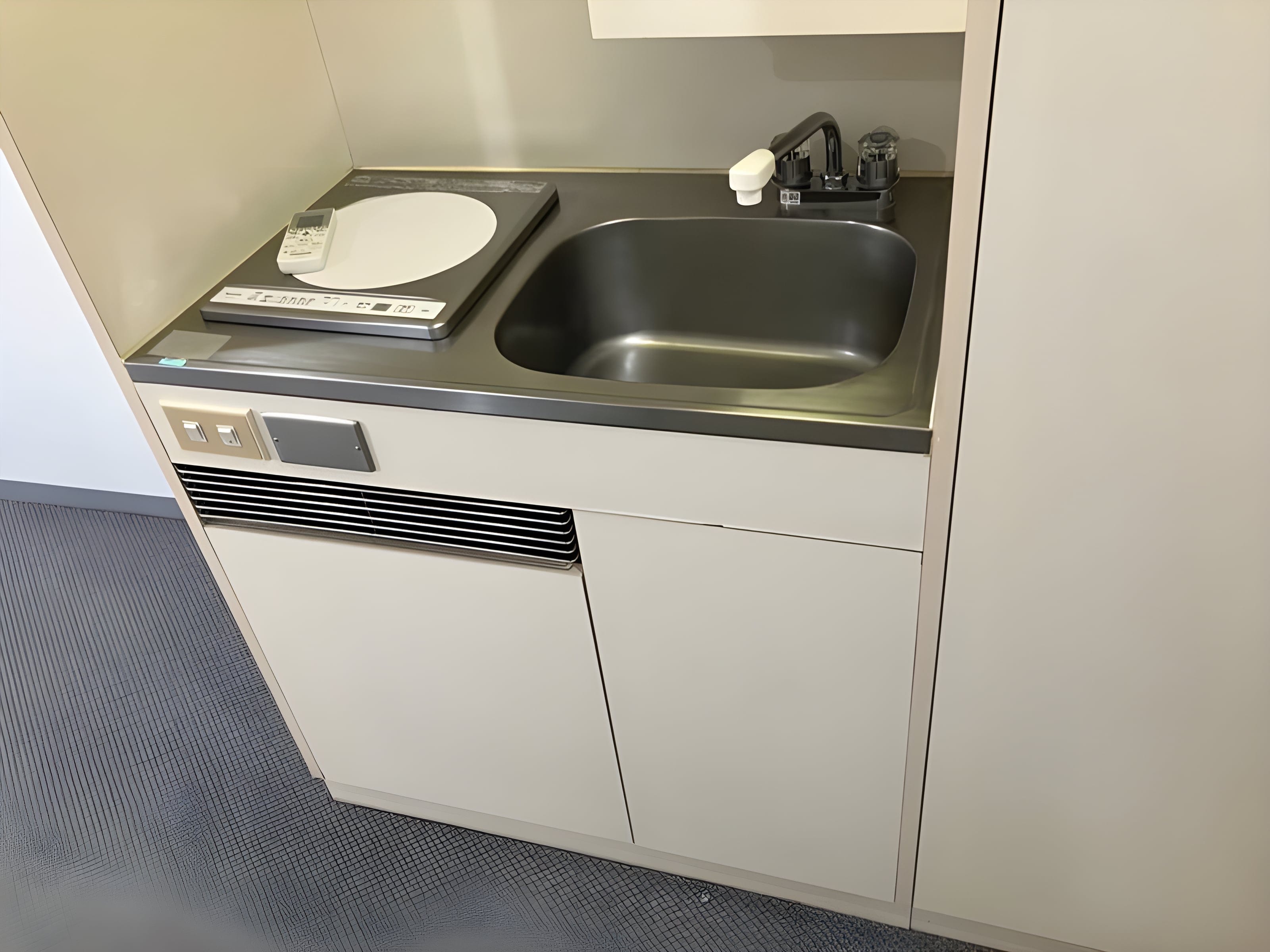 秀和日本橋箱崎レジデンス 411 間取り図