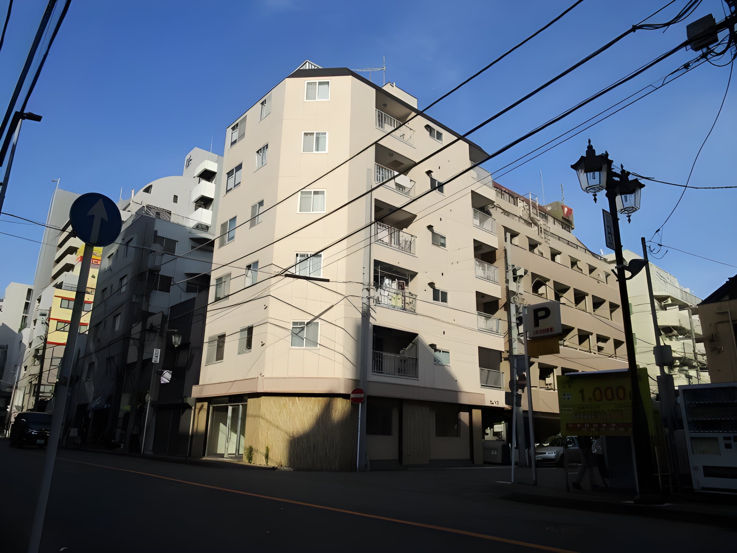 サムハイツ 201