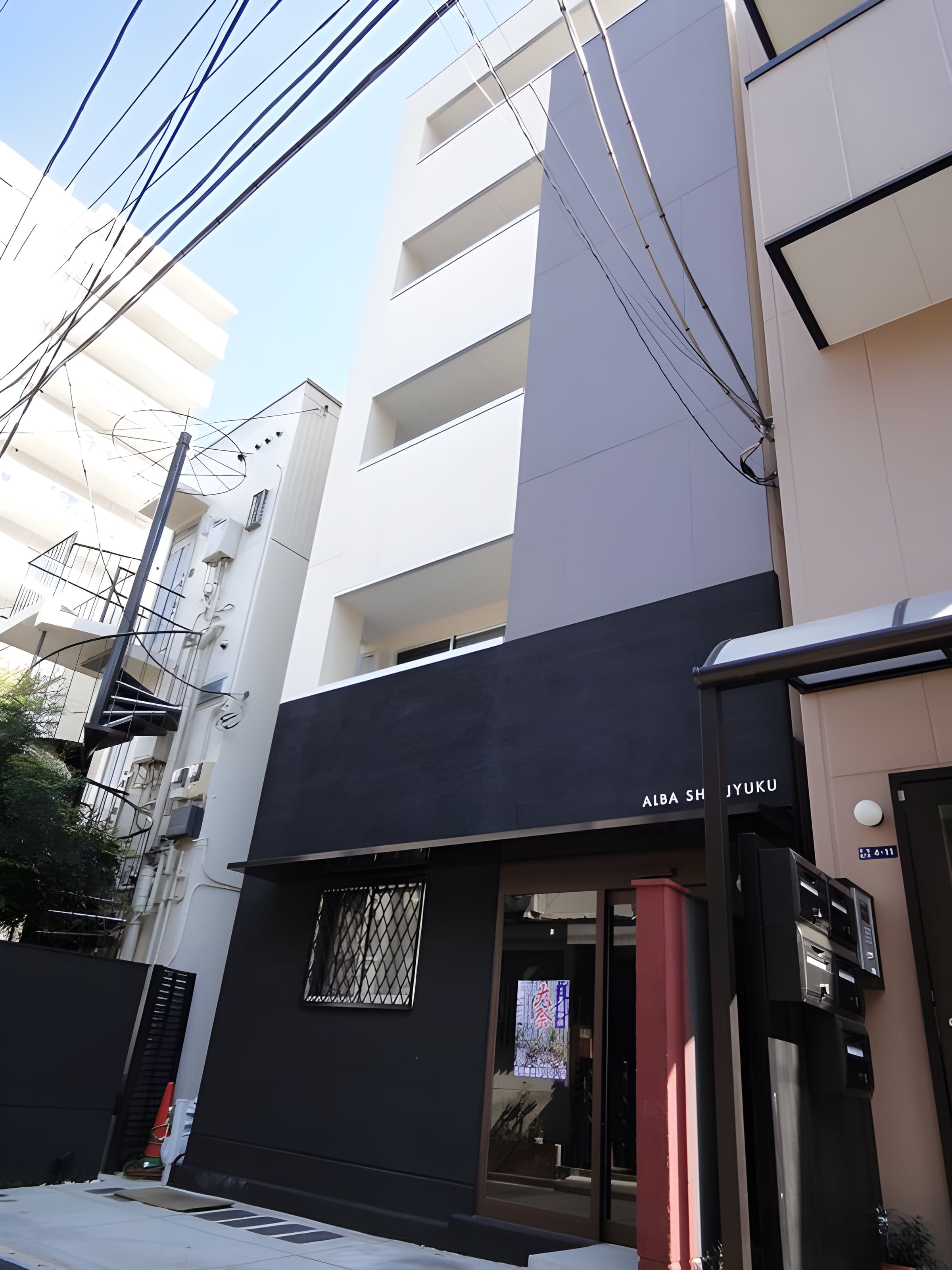 アルバ新宿 302 間取り図