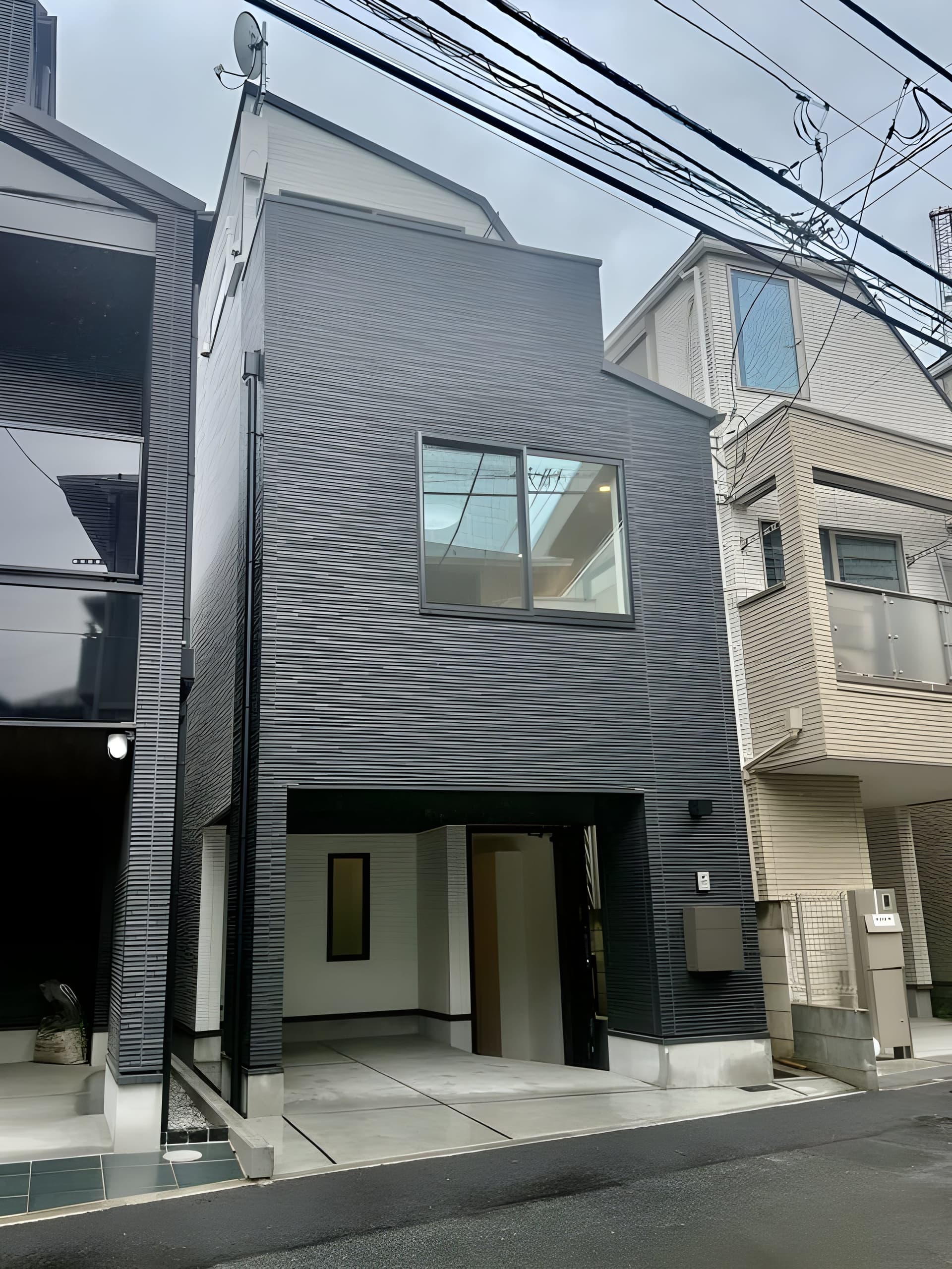 高田馬場3丁目戸建て 33万円/20,000円/なし