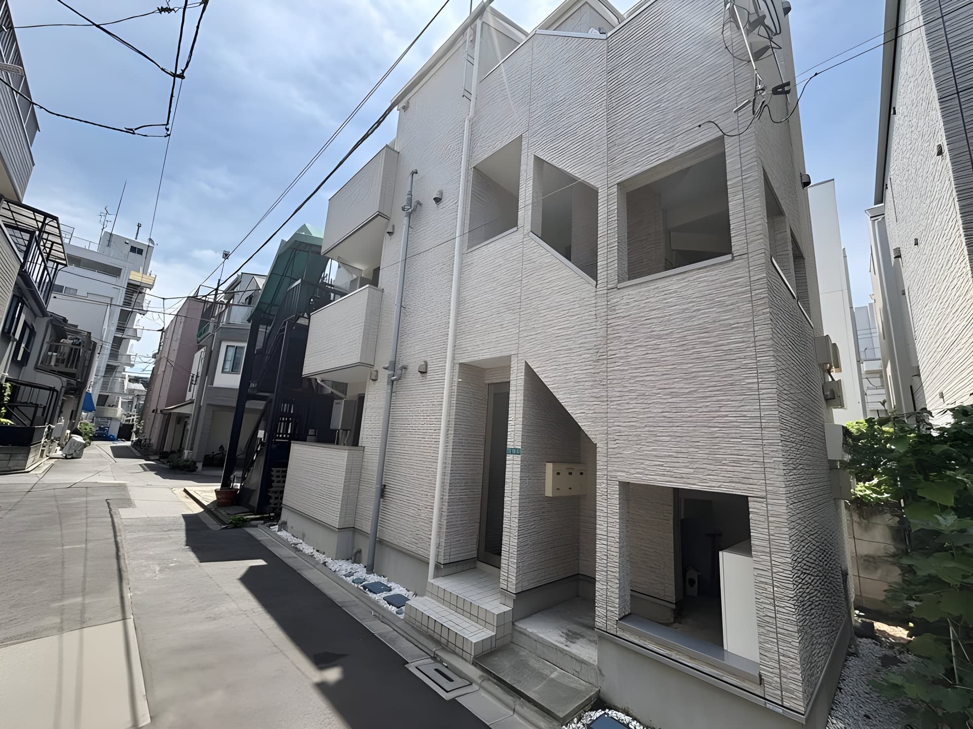 Hana Terrace Minowa 201