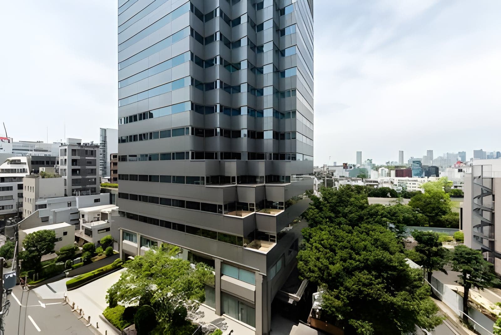 アマンE.S.K.青山 703