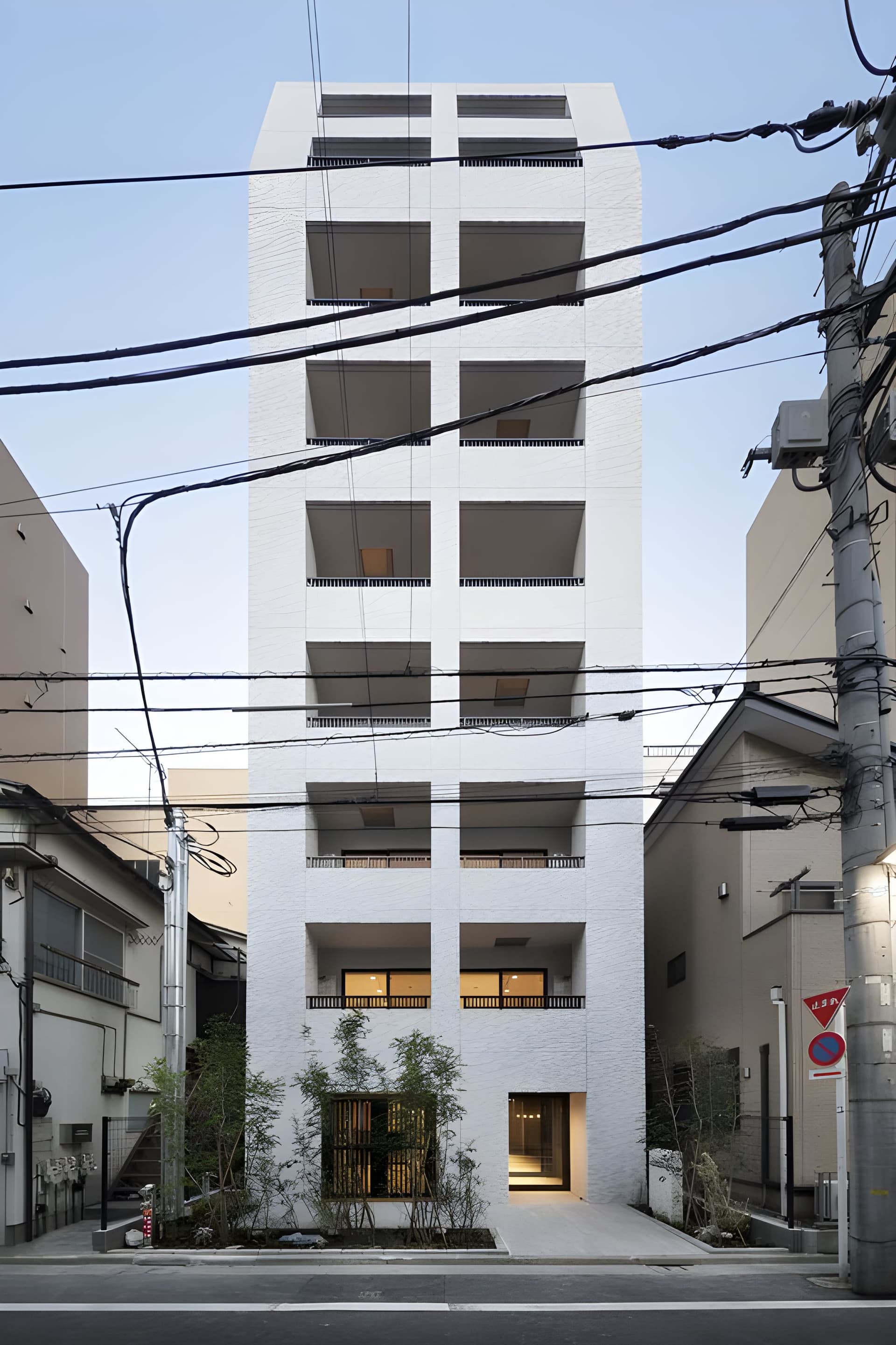 エストゥルースプラス西日暮里 701