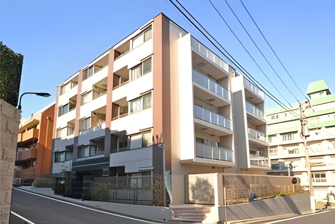 ブルソール信濃町 301