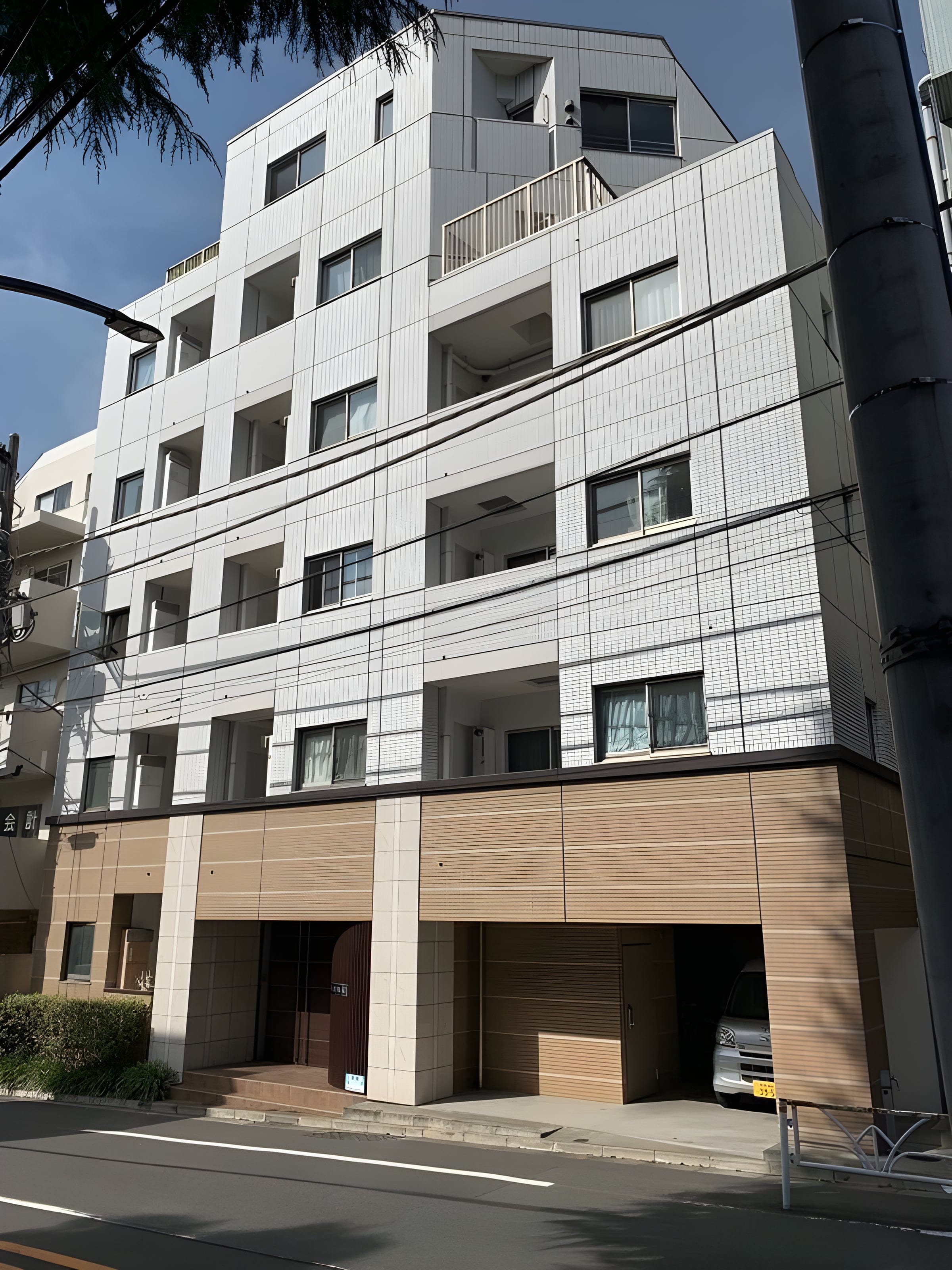 MALULANI 千駄ヶ谷 204