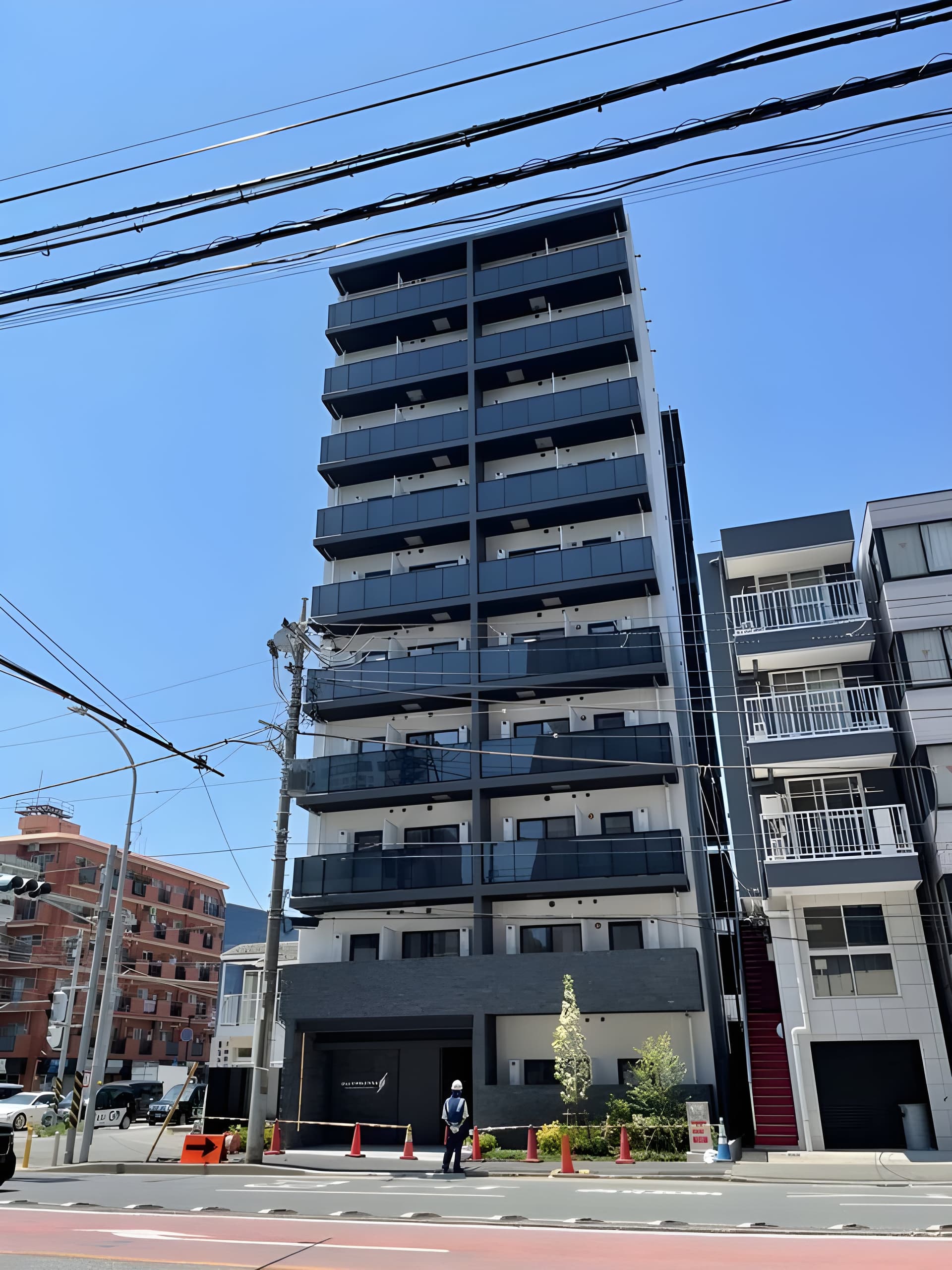 エストゥルース横浜蒔田 906