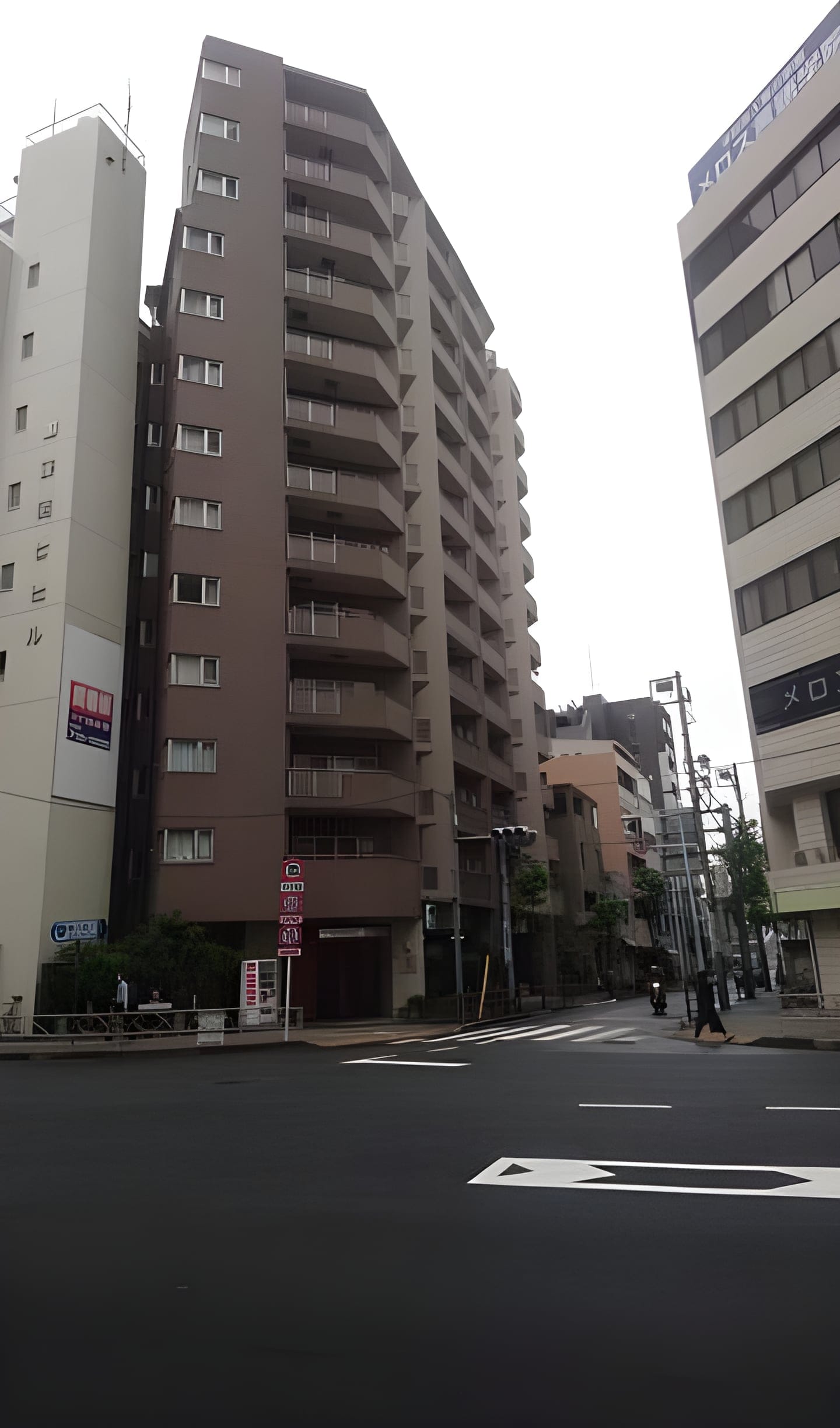 ドゥーエ東池袋 903