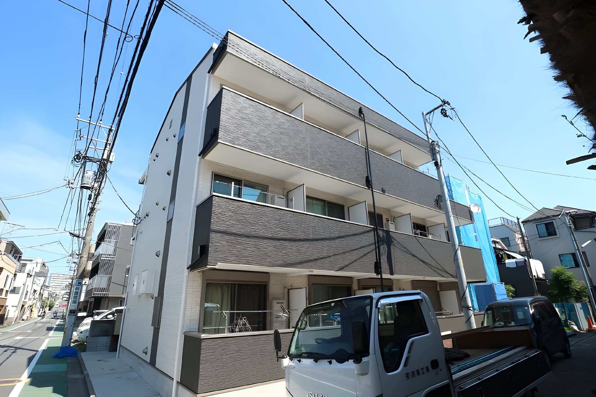 ベレッツァ中板橋 205