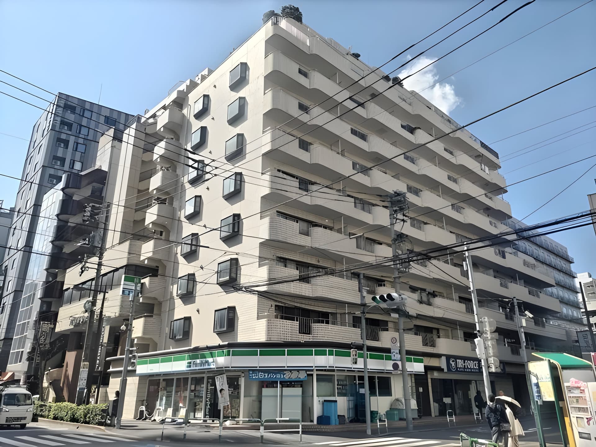 PISO池袋 803