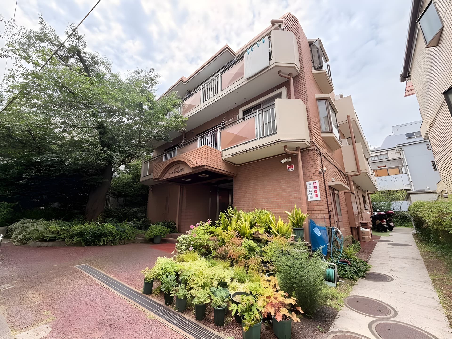 ドゥマール市川 304