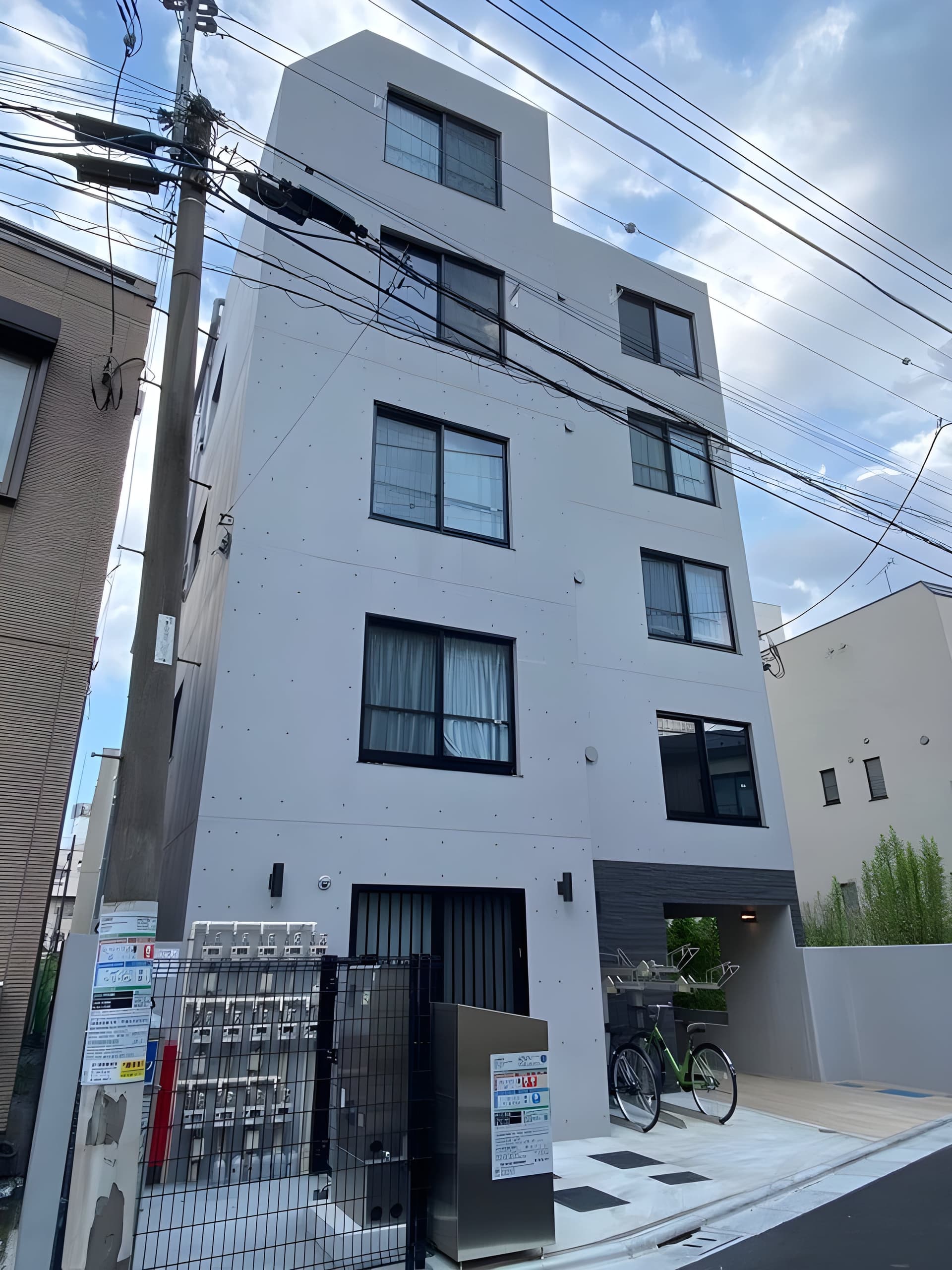 SQUARE MINAMISENJU 102