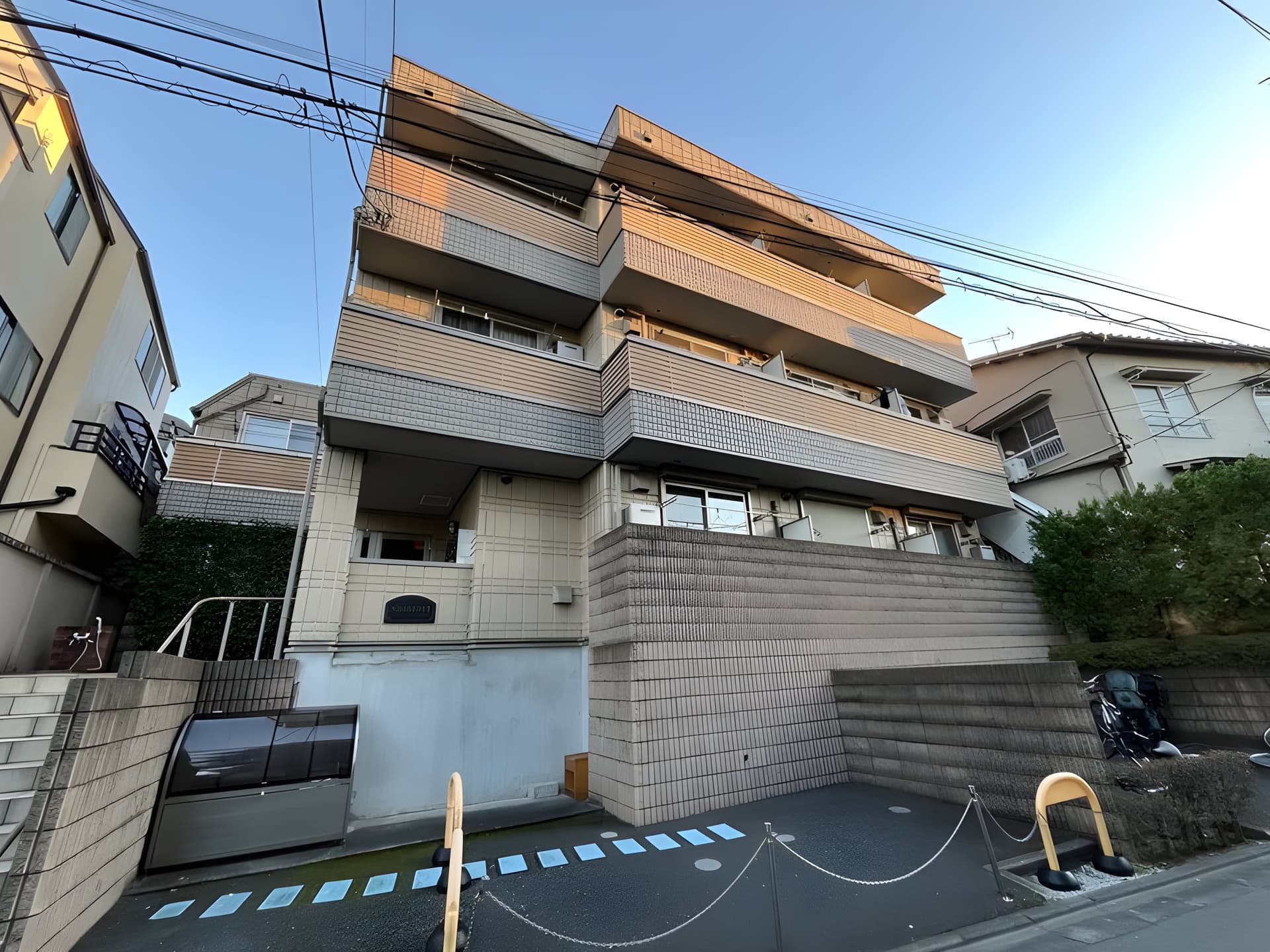 ナオネスティー 301