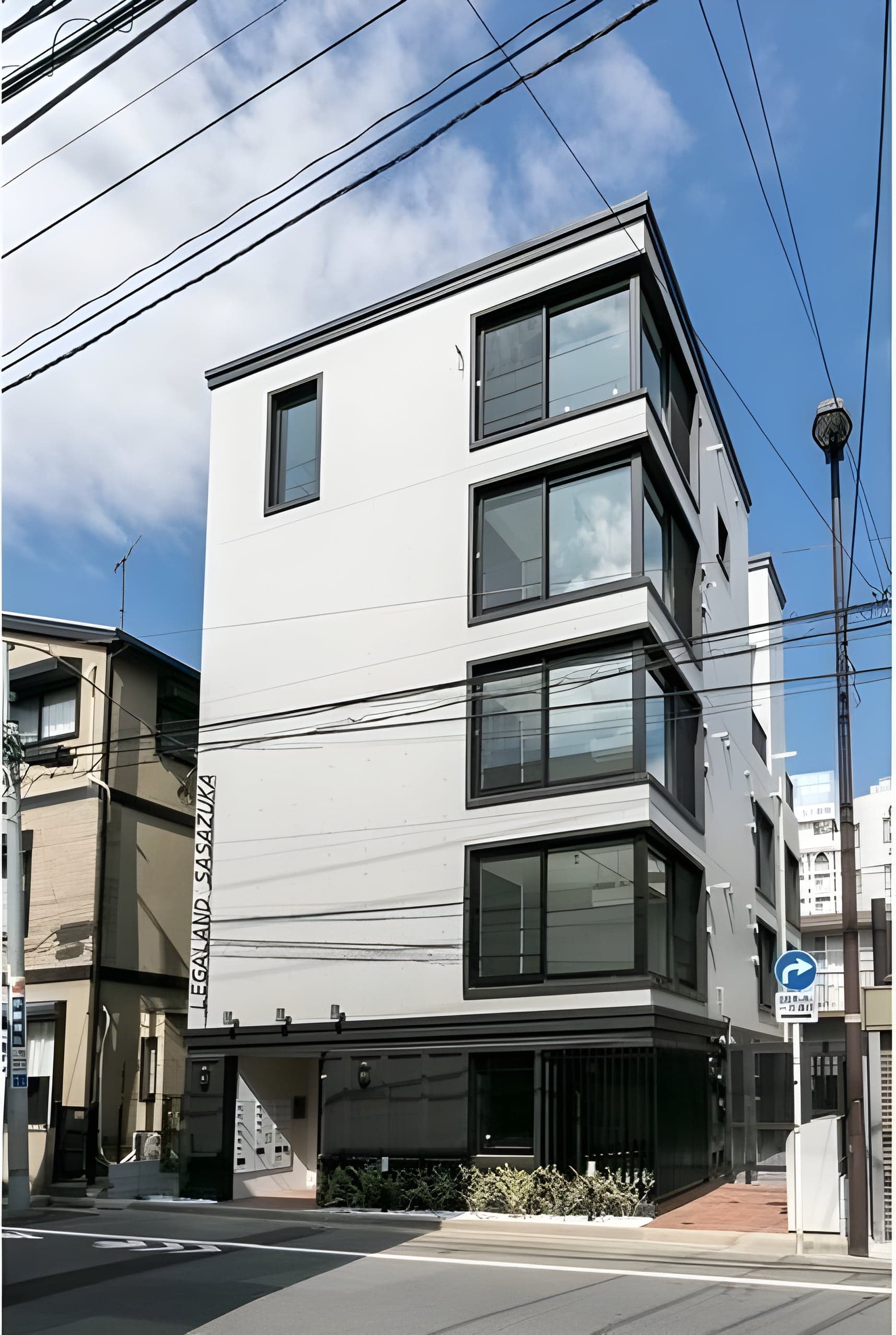 LEGALAND笹塚 103