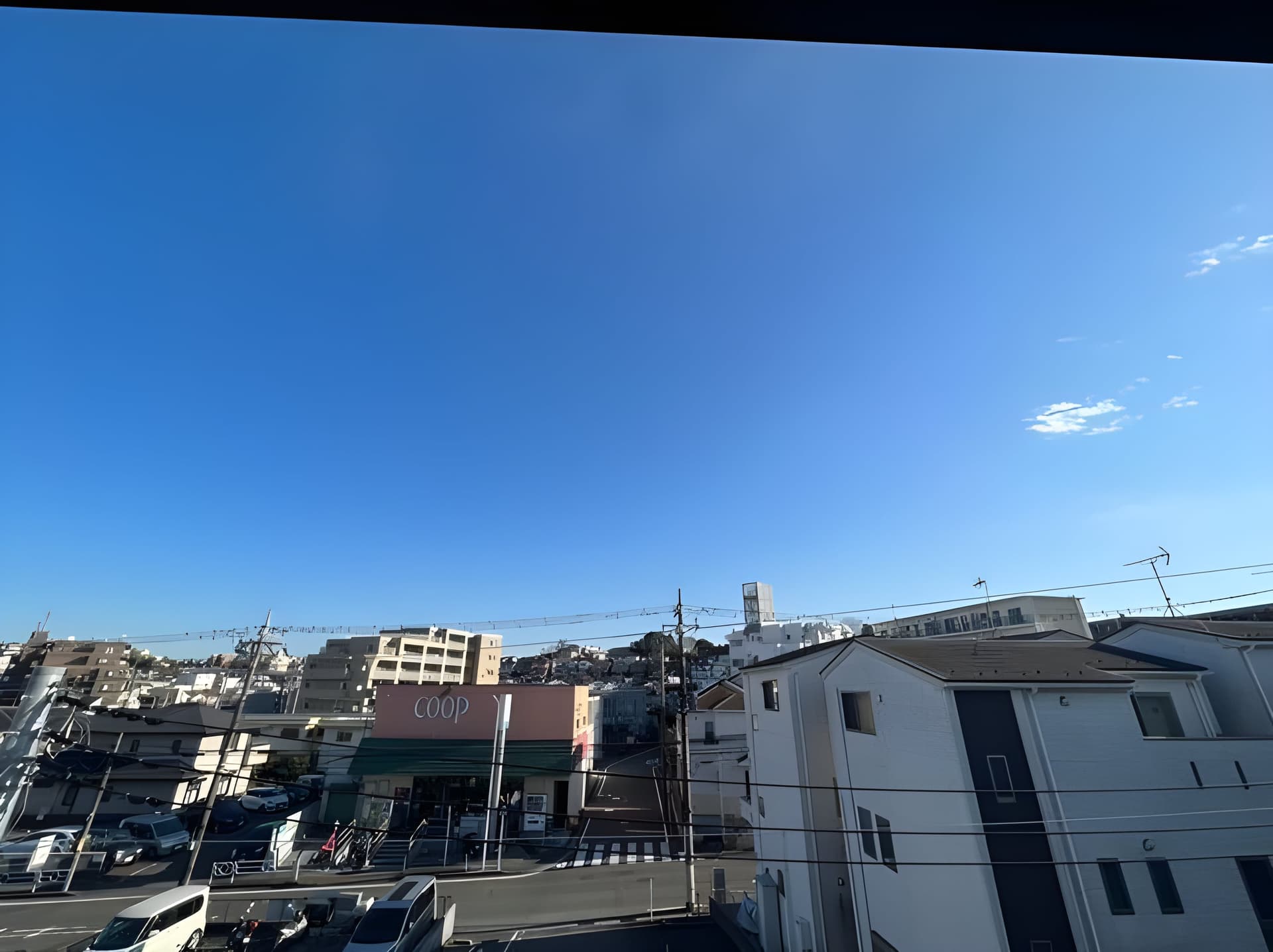 ファミール港南 201