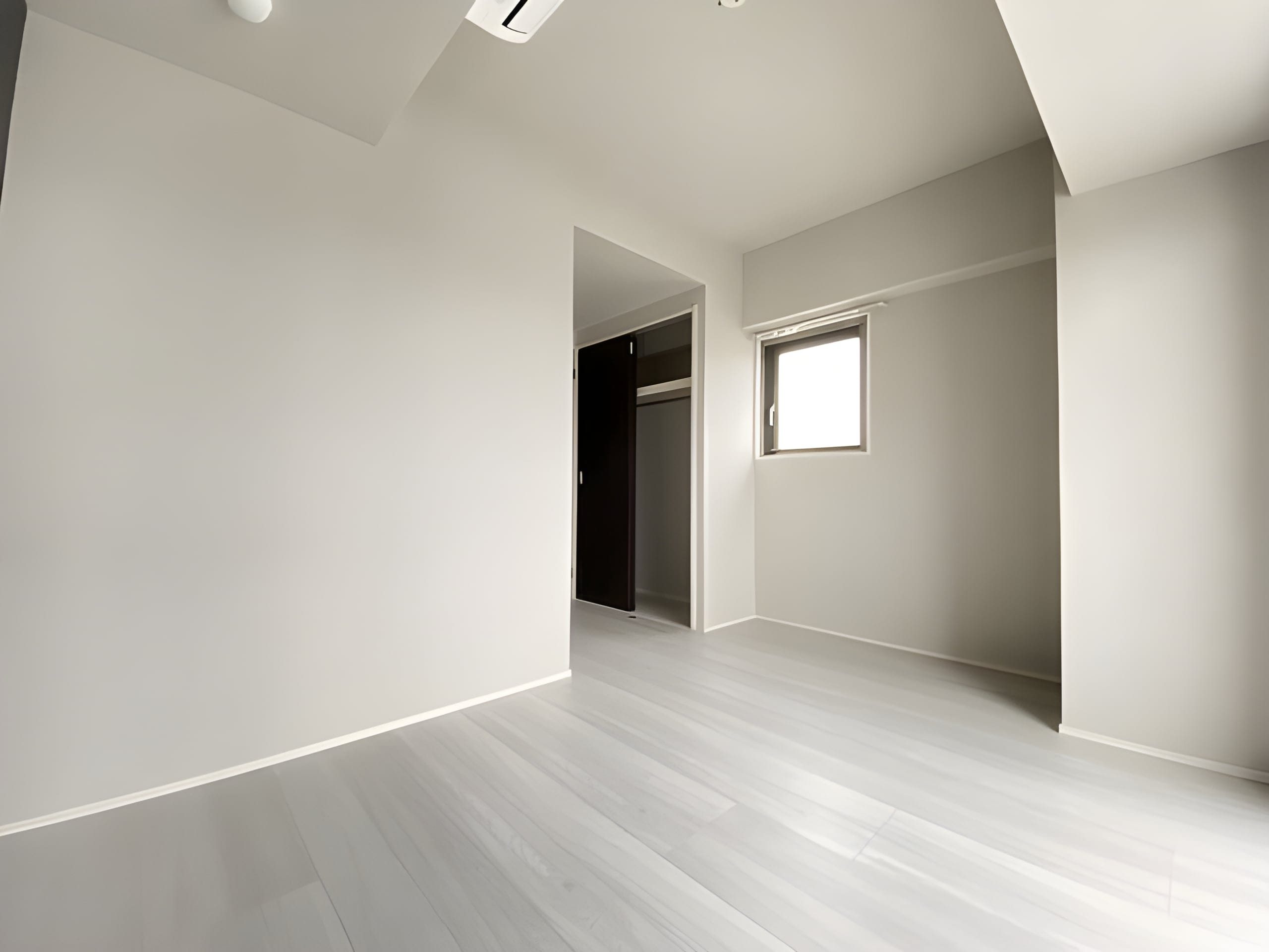 Anela Court 202