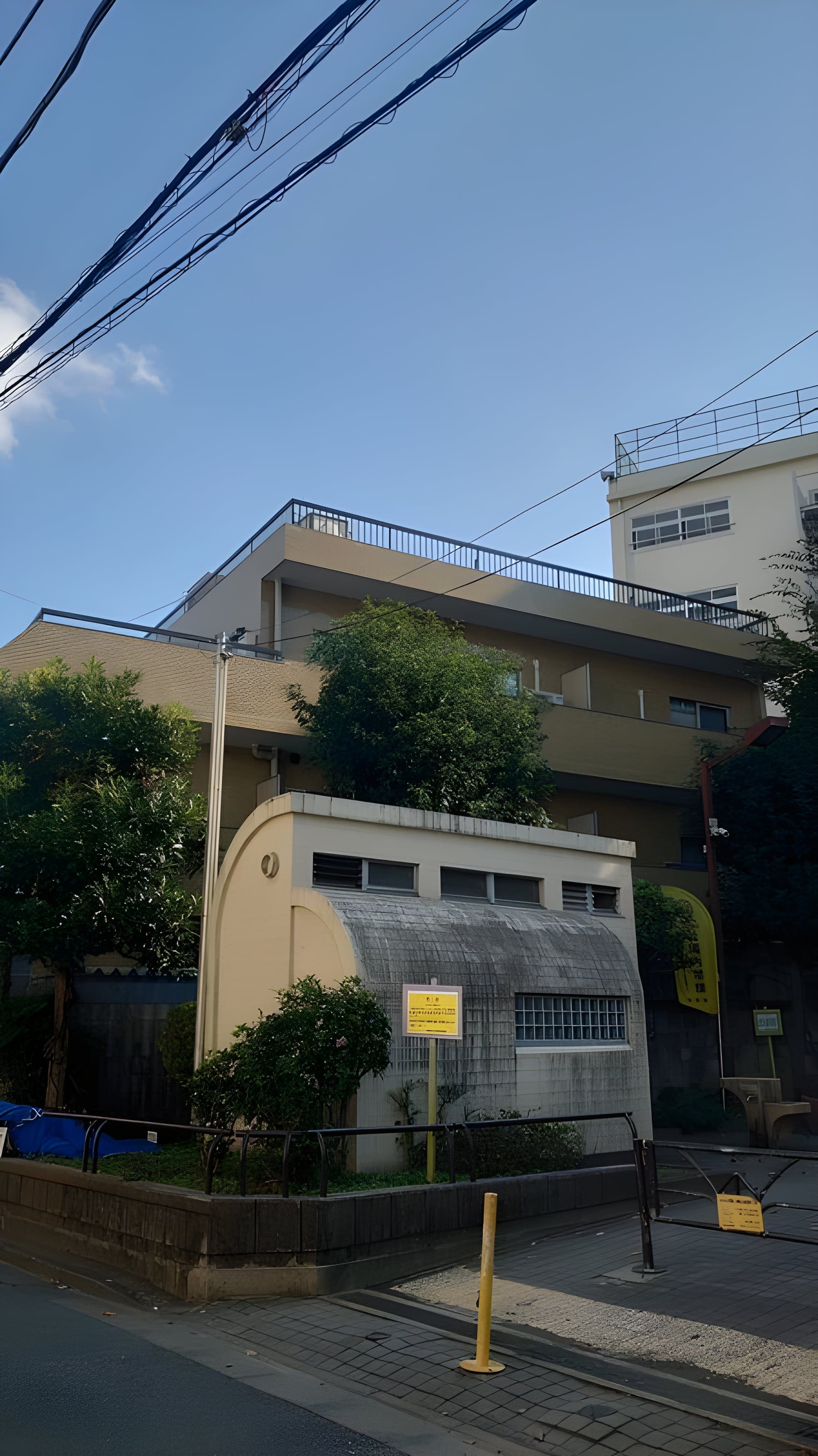 ソミュール鉢山 201