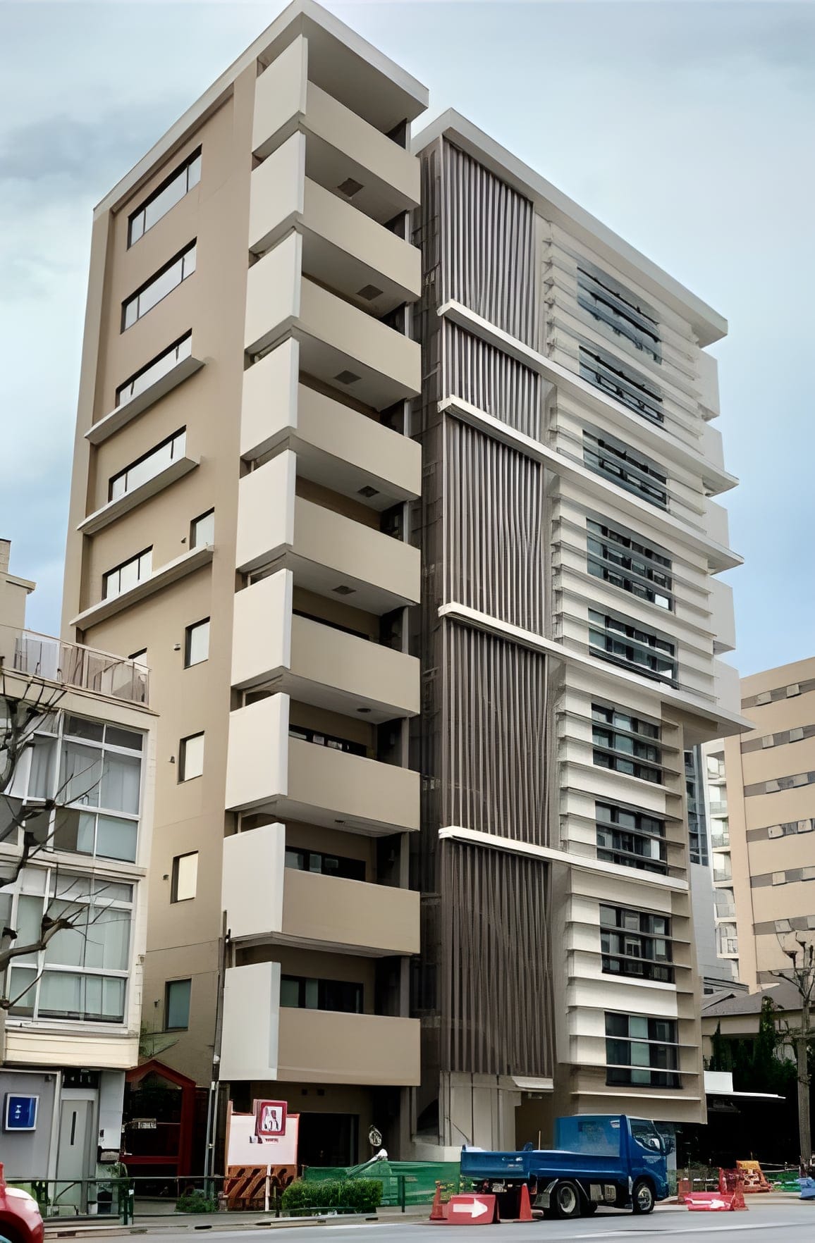 ディアナコート御苑内藤町 2F
