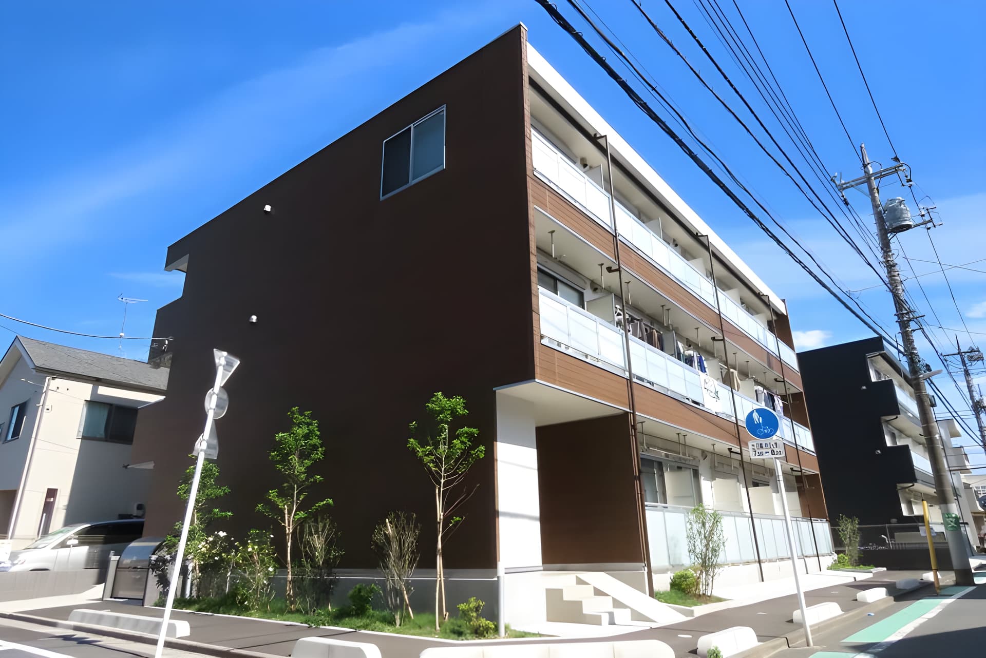 リブリ・六町 103