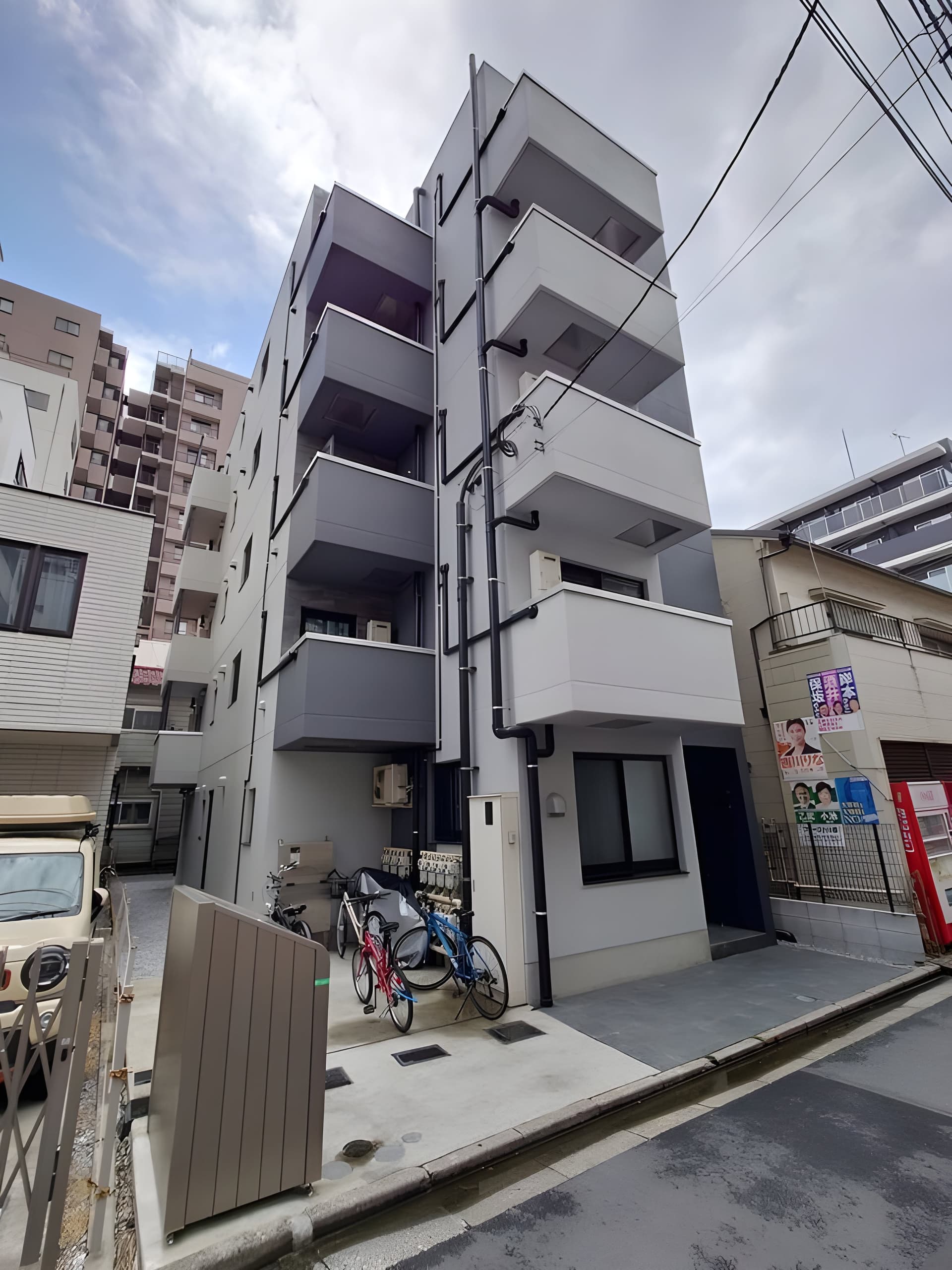 アルファキューブ西大島 401