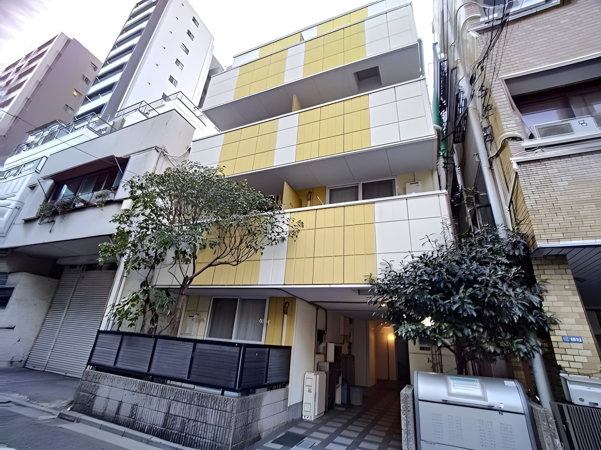 レオパレスひまわり 403