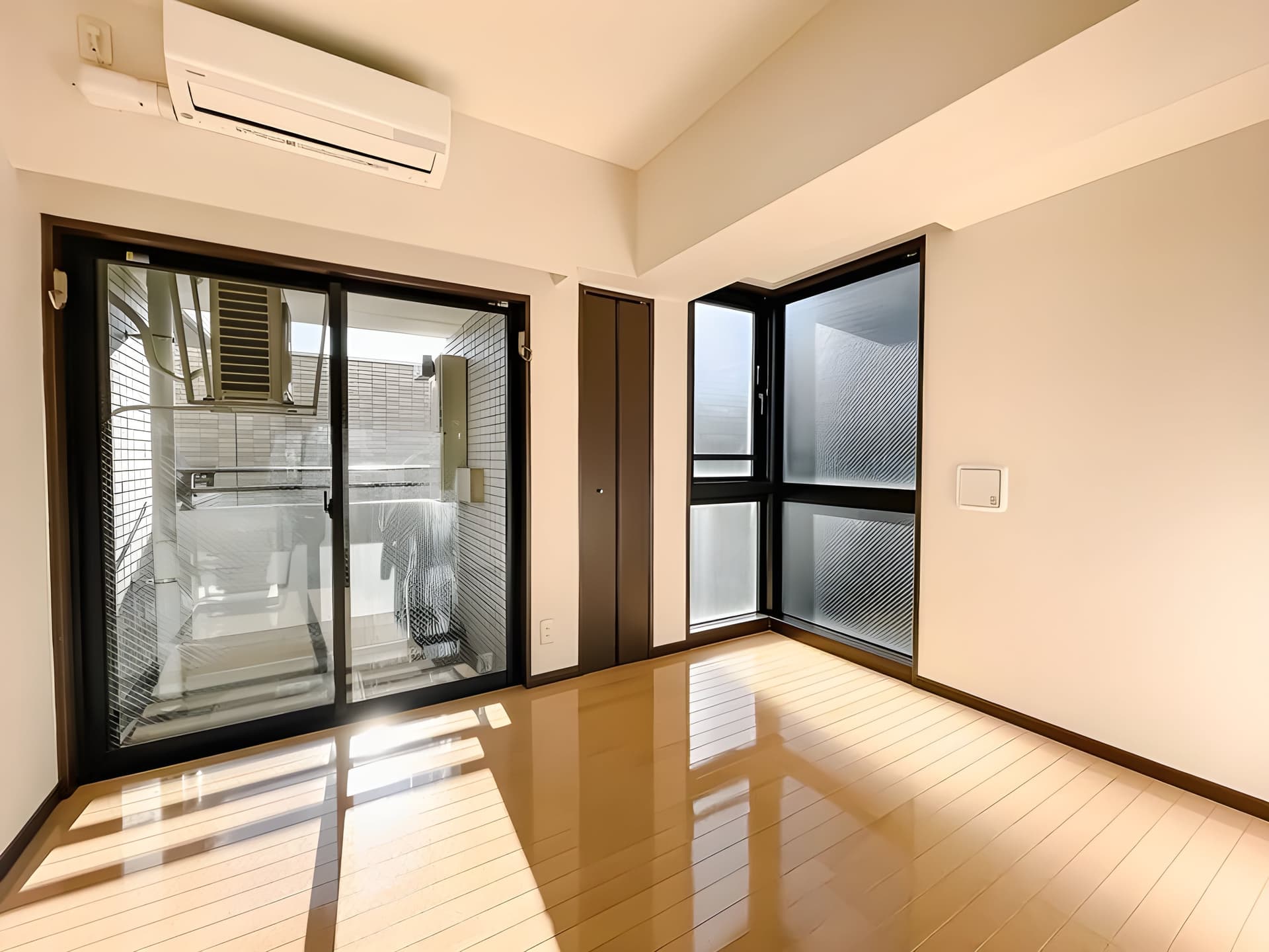ドルチェ日本橋浜町・弐番館 901