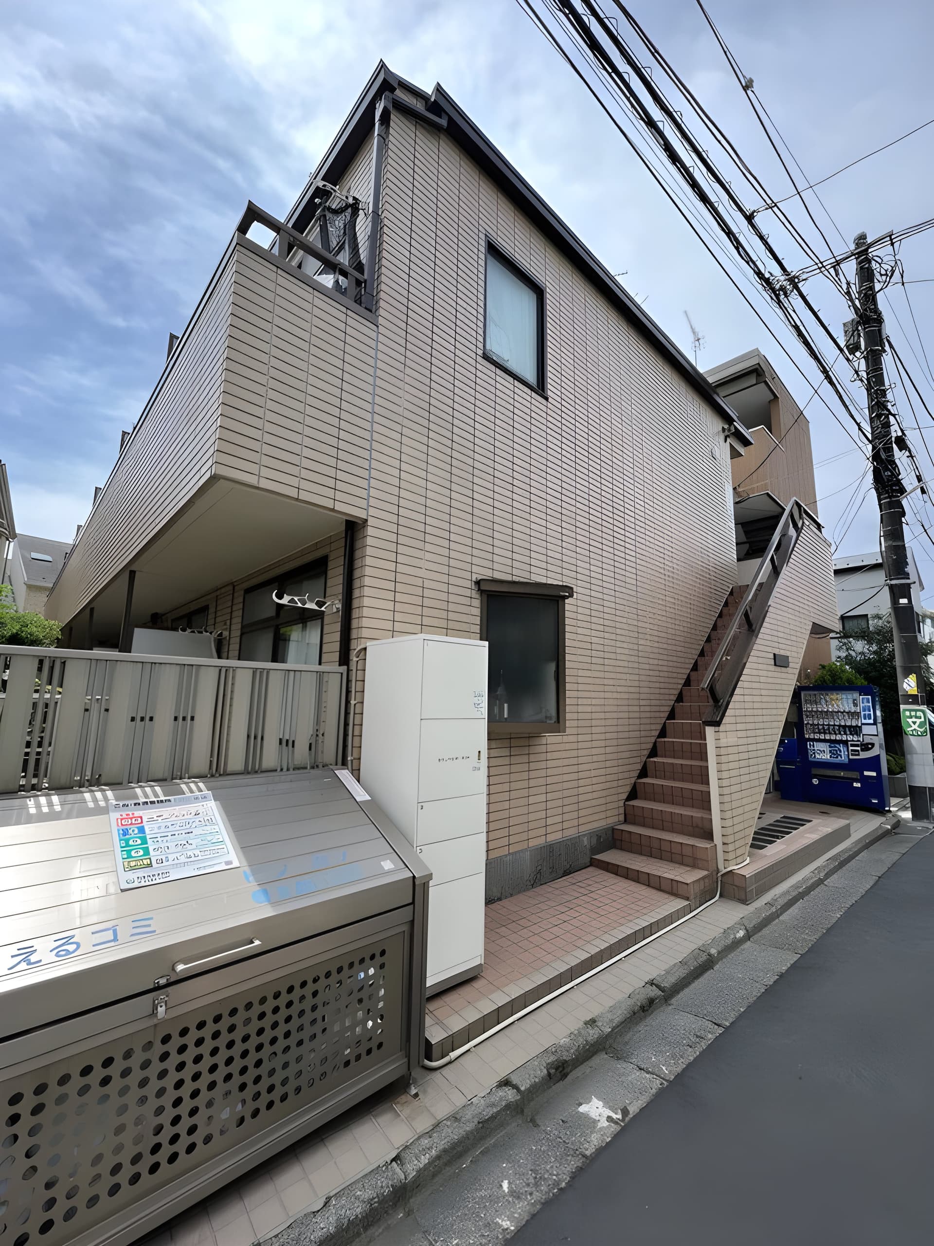 シャトレ天沼 202