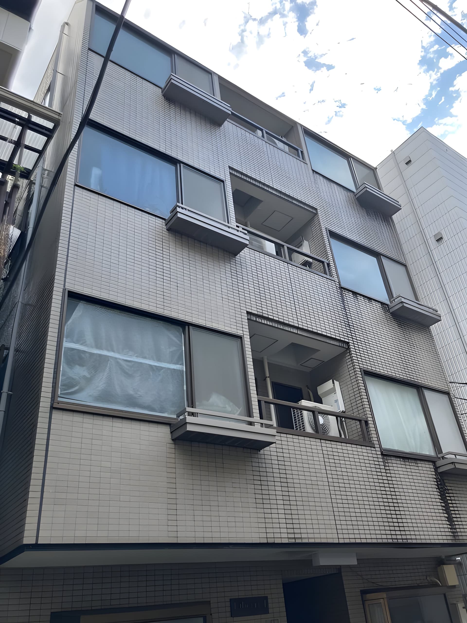 リバティ1 302