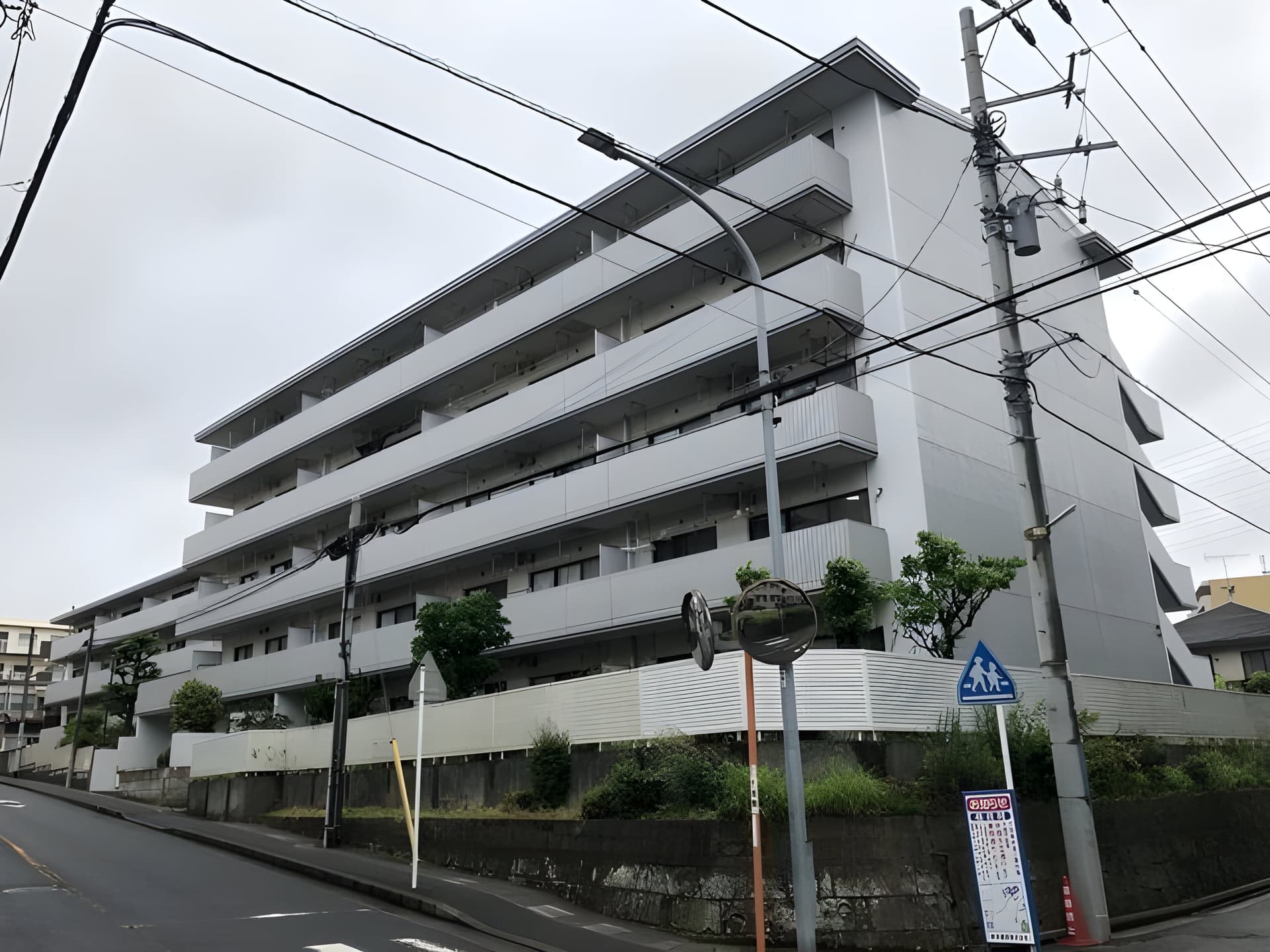 フルセイル権太坂 203