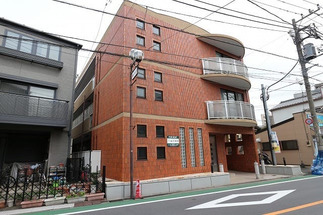 ロイヤルメゾン中丸の写真