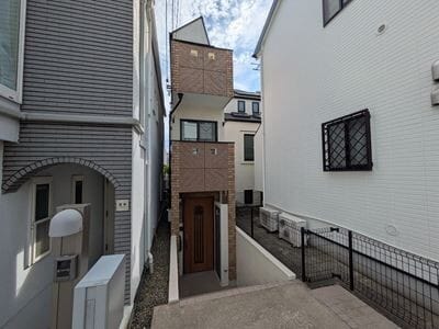 鷹番2丁目戸建の写真