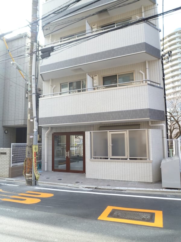 リュシアン大崎の写真