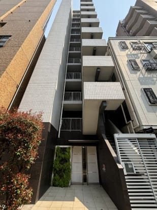 GENOVIA西新宿green wall (ジェノヴィア西新宿グリーンウォール)の写真