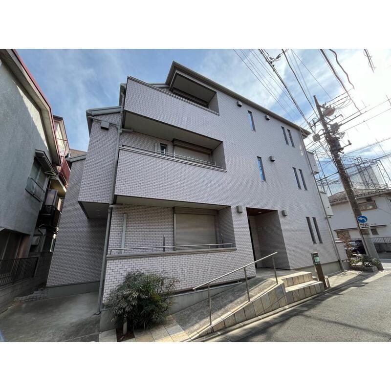 グレースナジマの写真