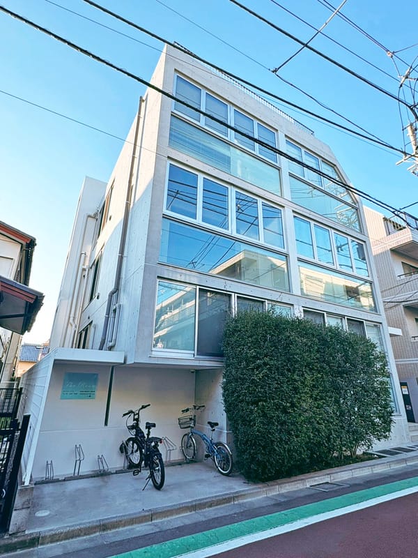 ARK TERRACE 東新宿の写真