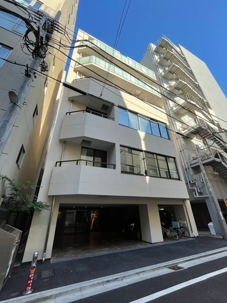 本郷岩片ビルの写真