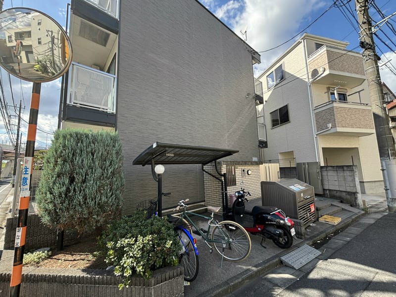 レオパレスSHISUI A棟の写真