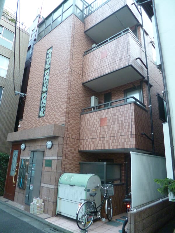 メゾンフラワー西新宿 201