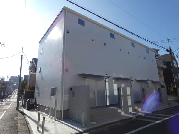 フレール・カルムの写真