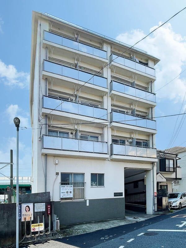 ヤングビレッジの写真