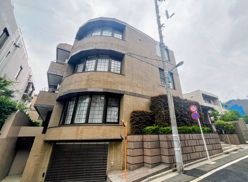 レグナス市ヶ谷払方町の写真