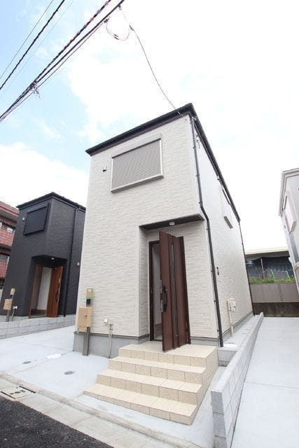 成田西1丁目貸家 Bの写真