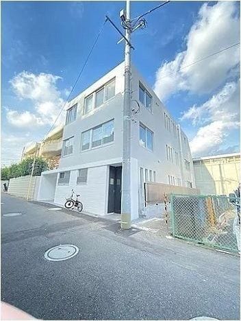 F K Daikanyamaの写真