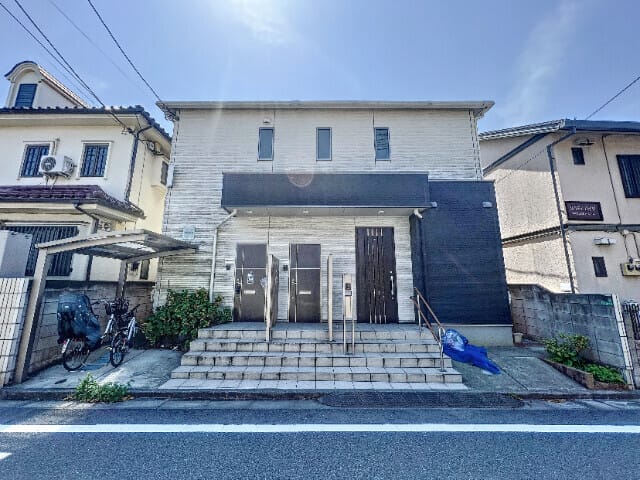 スフィア・コートの写真