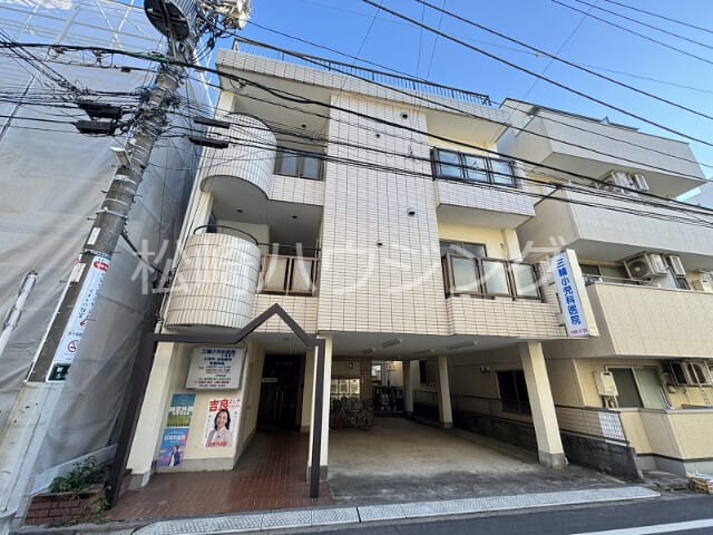三輪ビルの写真