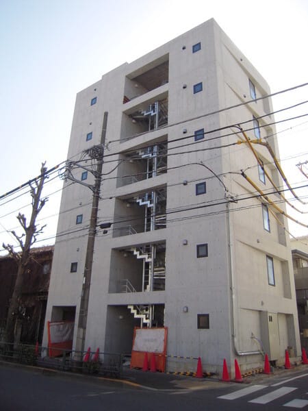 クローバー六番館の写真