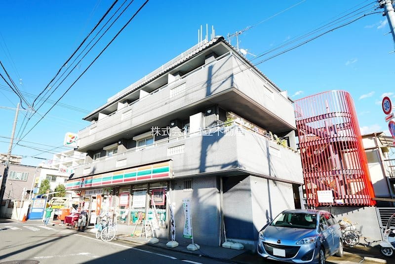 セブンコートの写真