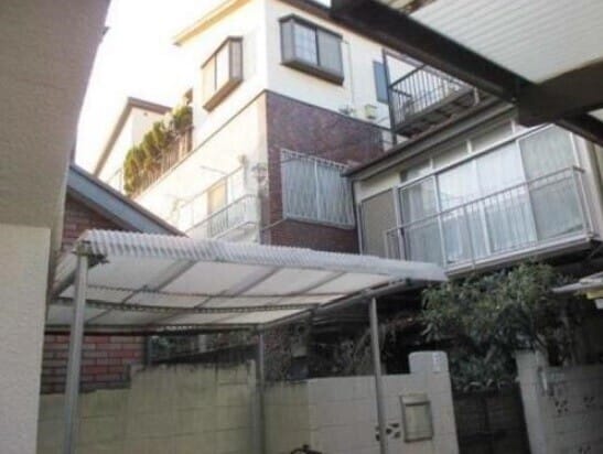 ブラウンハウスの写真