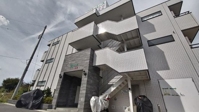 フローレス11番館の写真