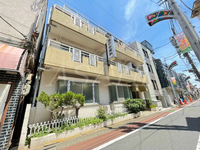 岡部ビルの写真